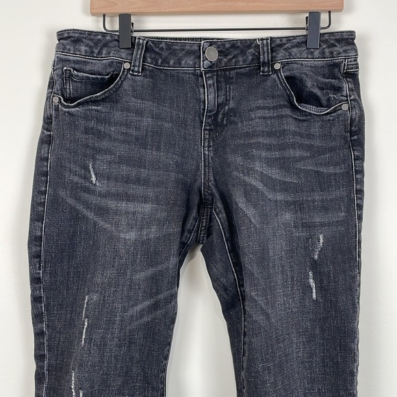 Cabi Slim Boyfriend Jeans Women’s 8 Black Distressed - Picture 2 of 7